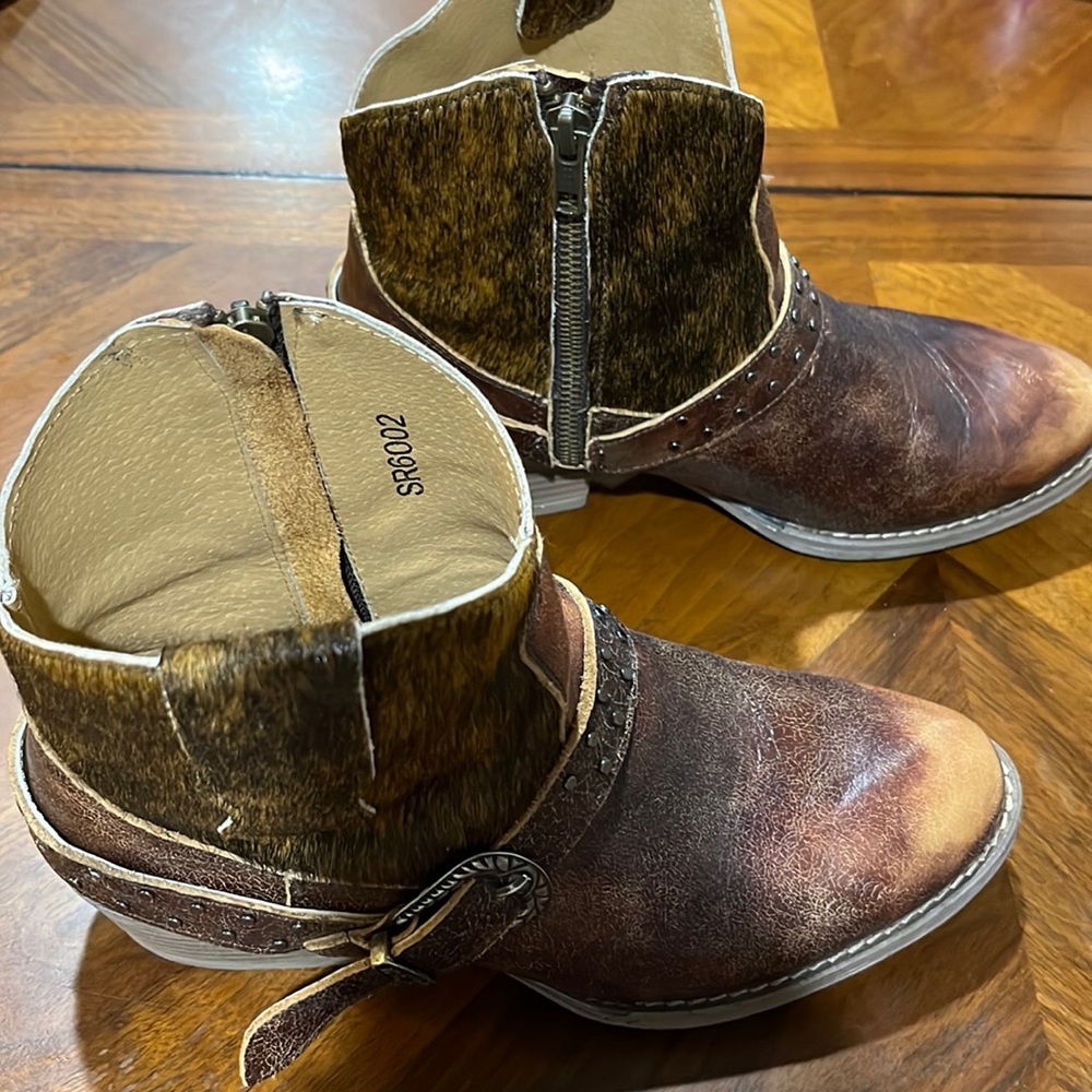 Women’s boots